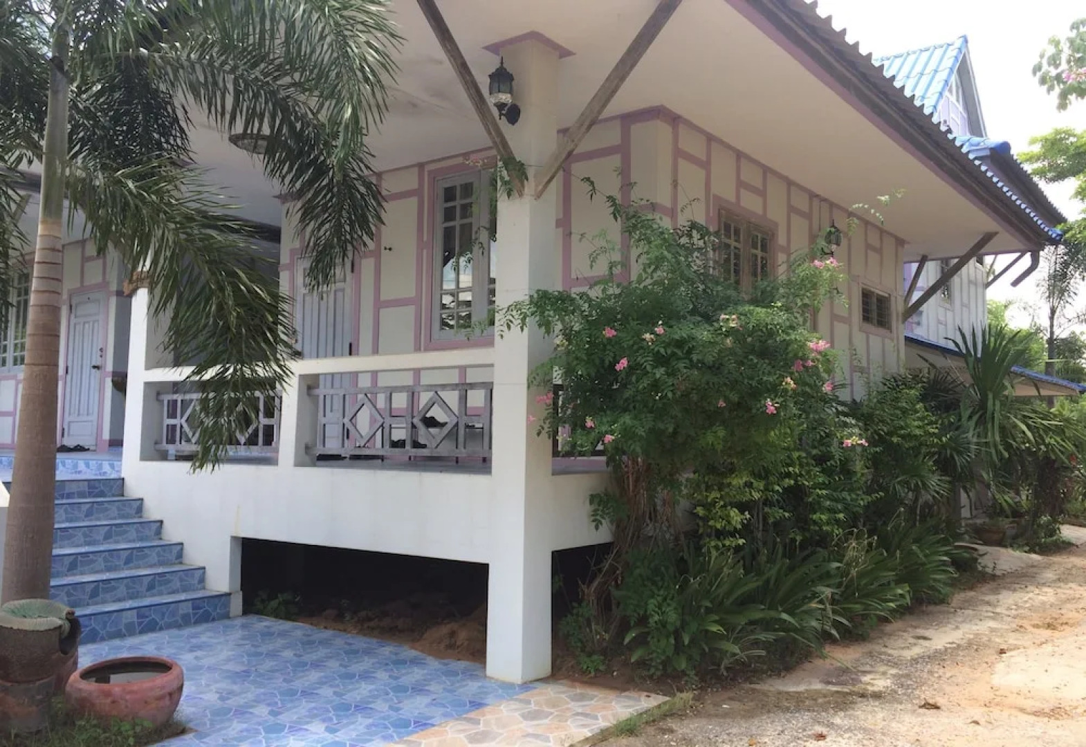 Mookda Budsara Resort