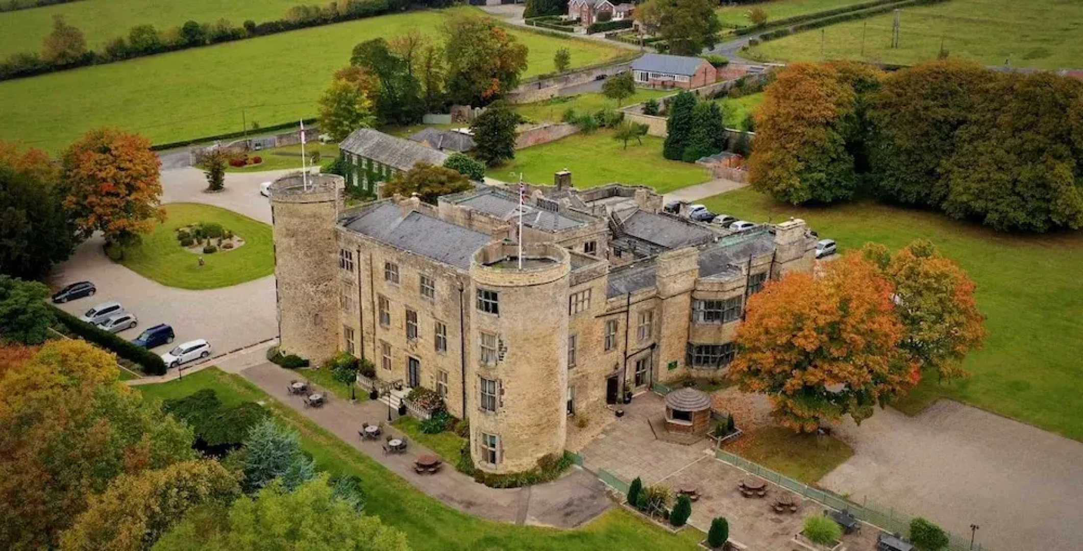 Walworth Castle Holiday Cottage