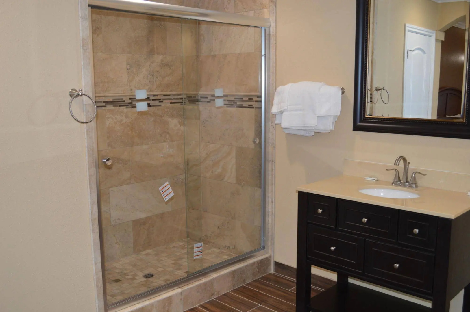 Motel 6 Tustin, CA – Orange County