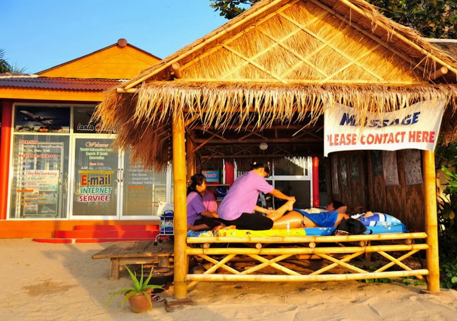 Lanta Pavilion Resort