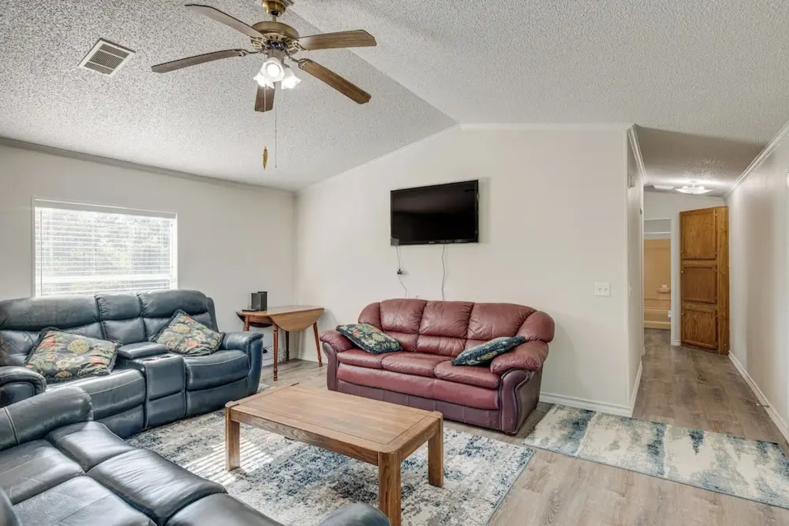 4 Mi to State Park: Peaceful Rockport Home w/ Yard