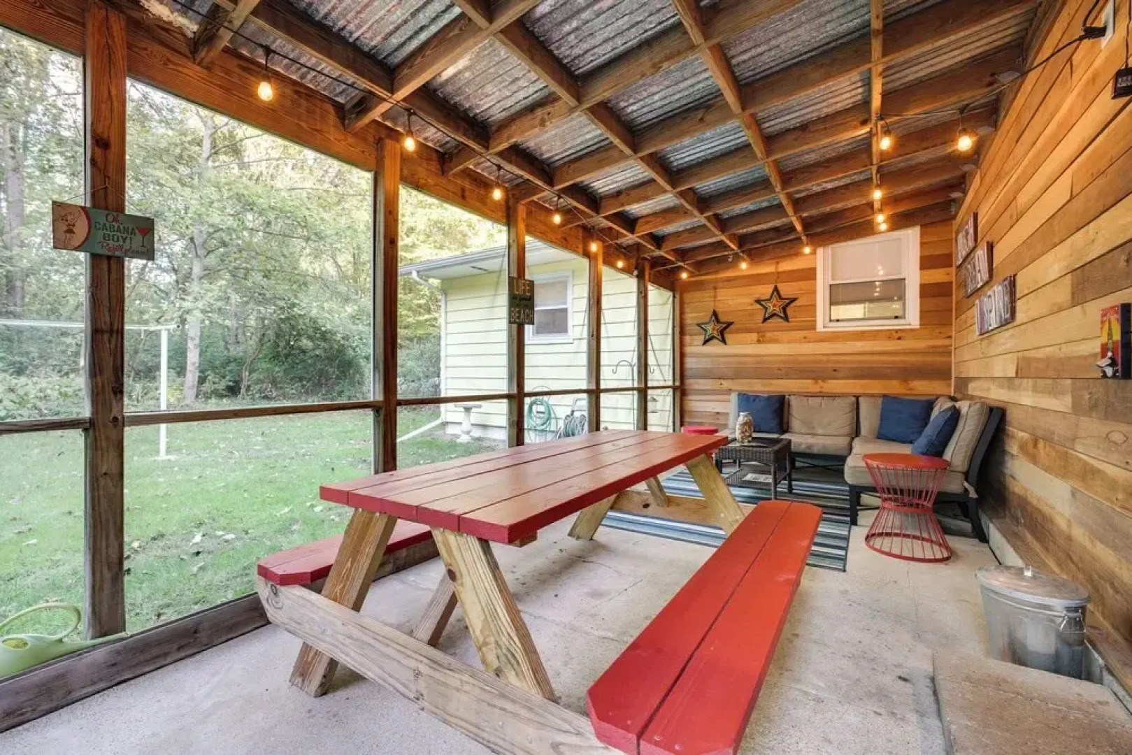 Renovated, Spacious Retreat in Union Pier!