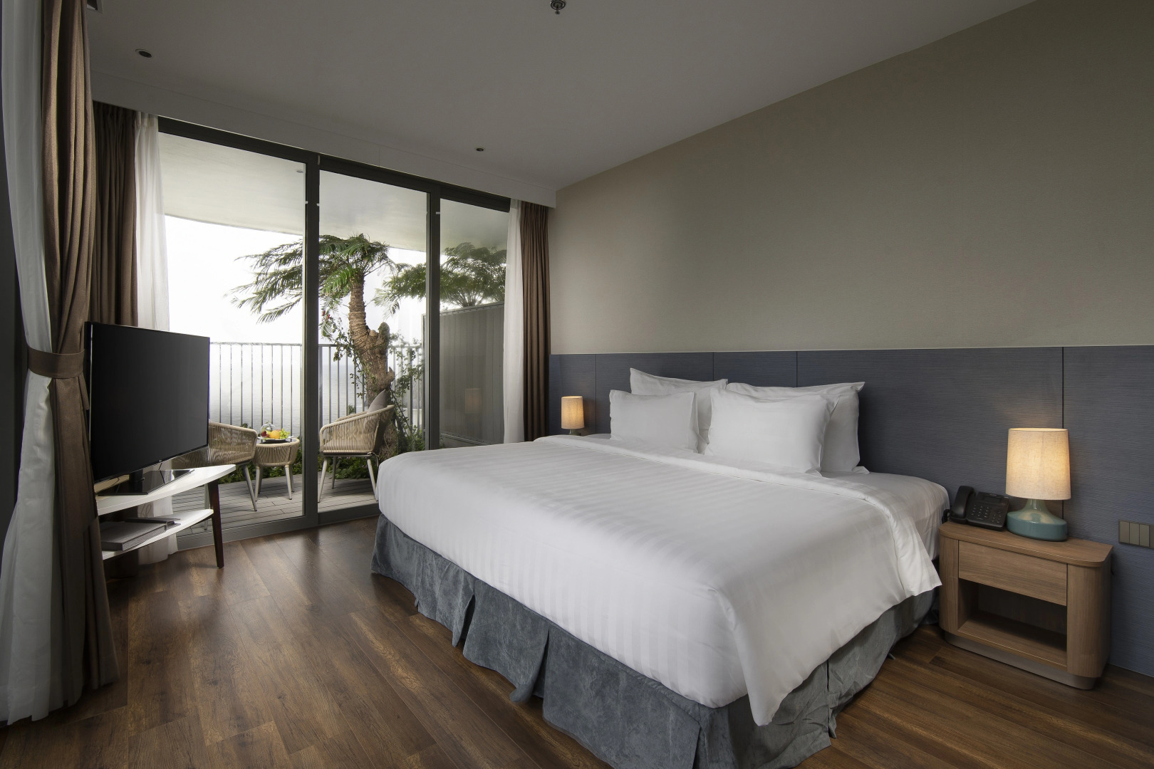 Курортный отель Wyndham Grand Flamingo Cat Ba Resort