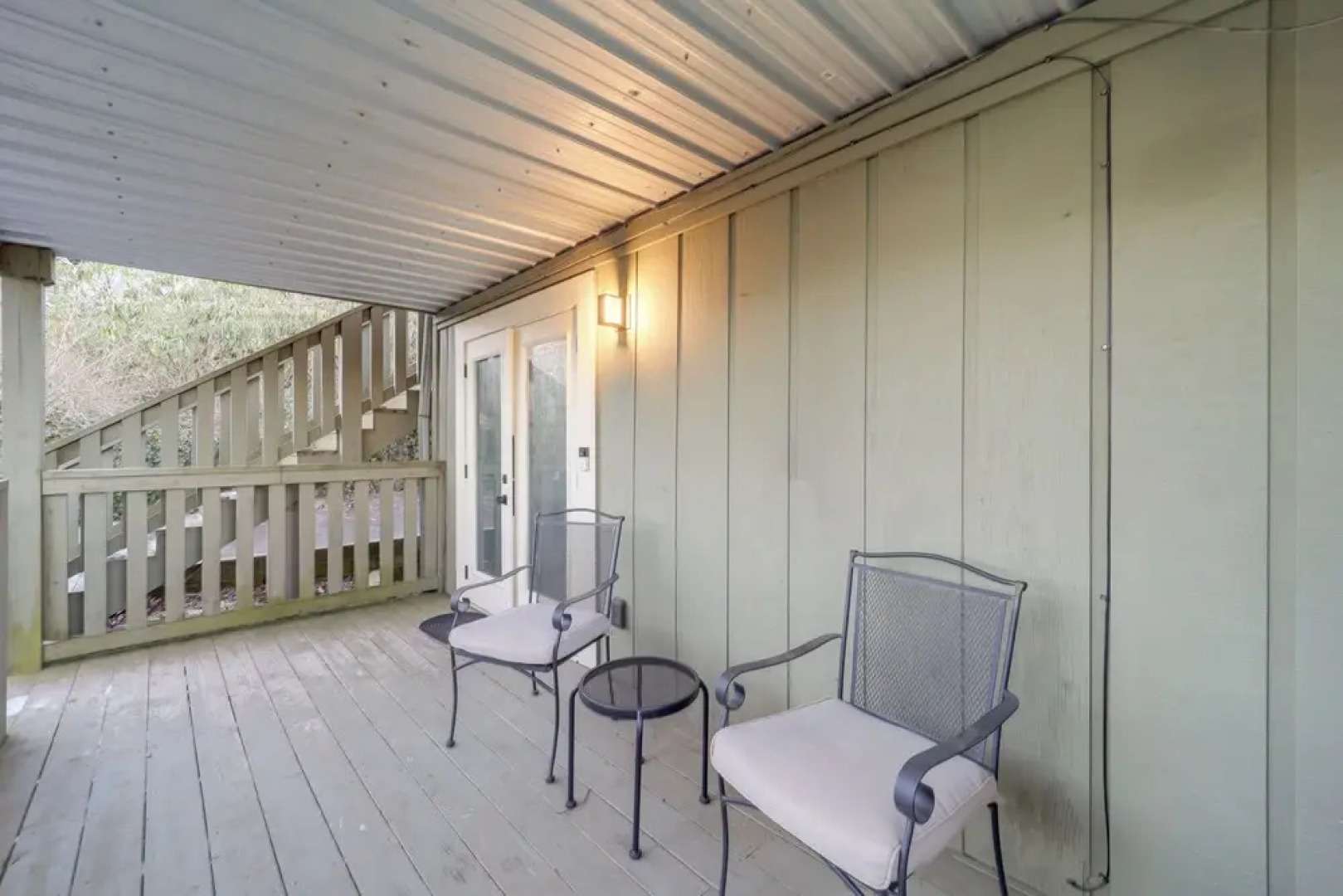 Steps to Dtwn & Fabulous Restaurants: Chic Condo