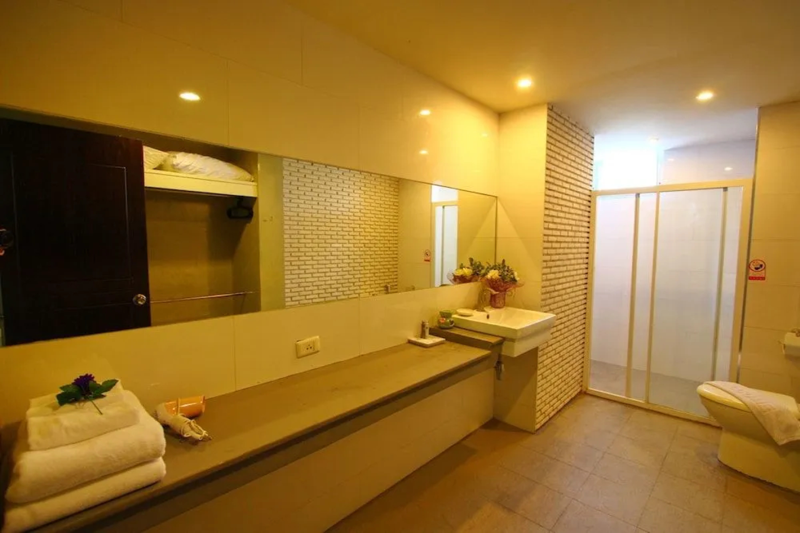 Royal King Suite