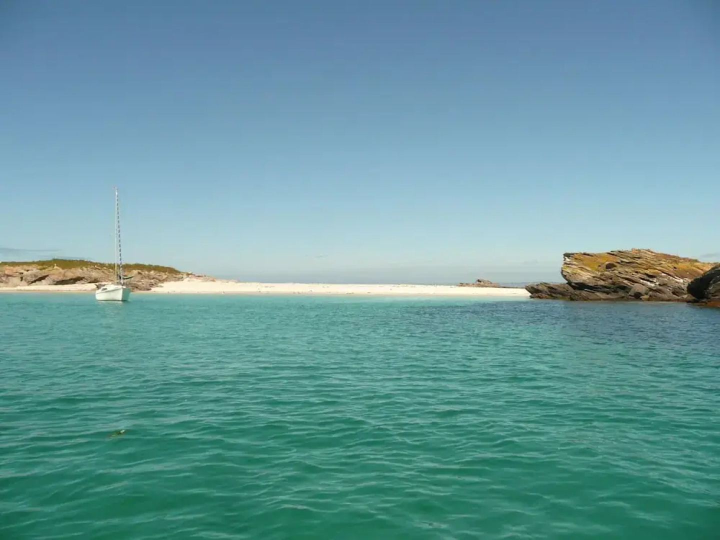 Holiday Home in Plouarzel Near Sandy Beach