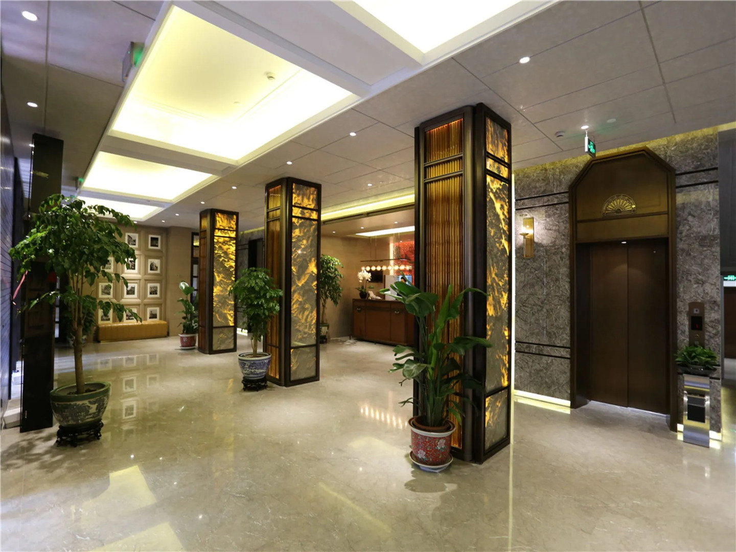 Metropolo Classiq Shanghai Nanjing Road East Hotel