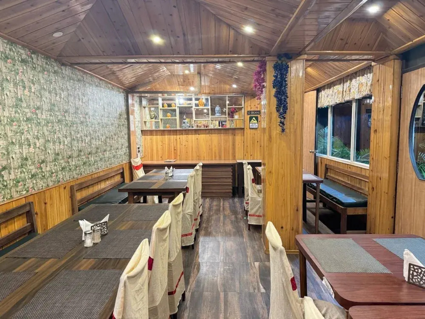 The Kaizer Valley Hotel