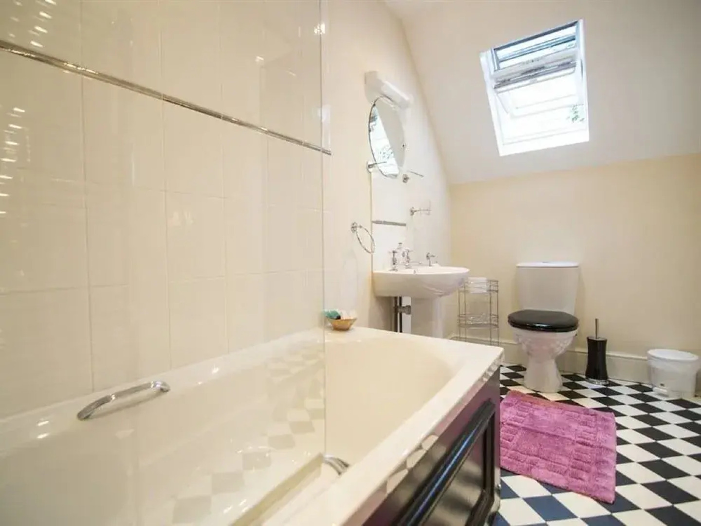 No. 21 Guest Accommodation