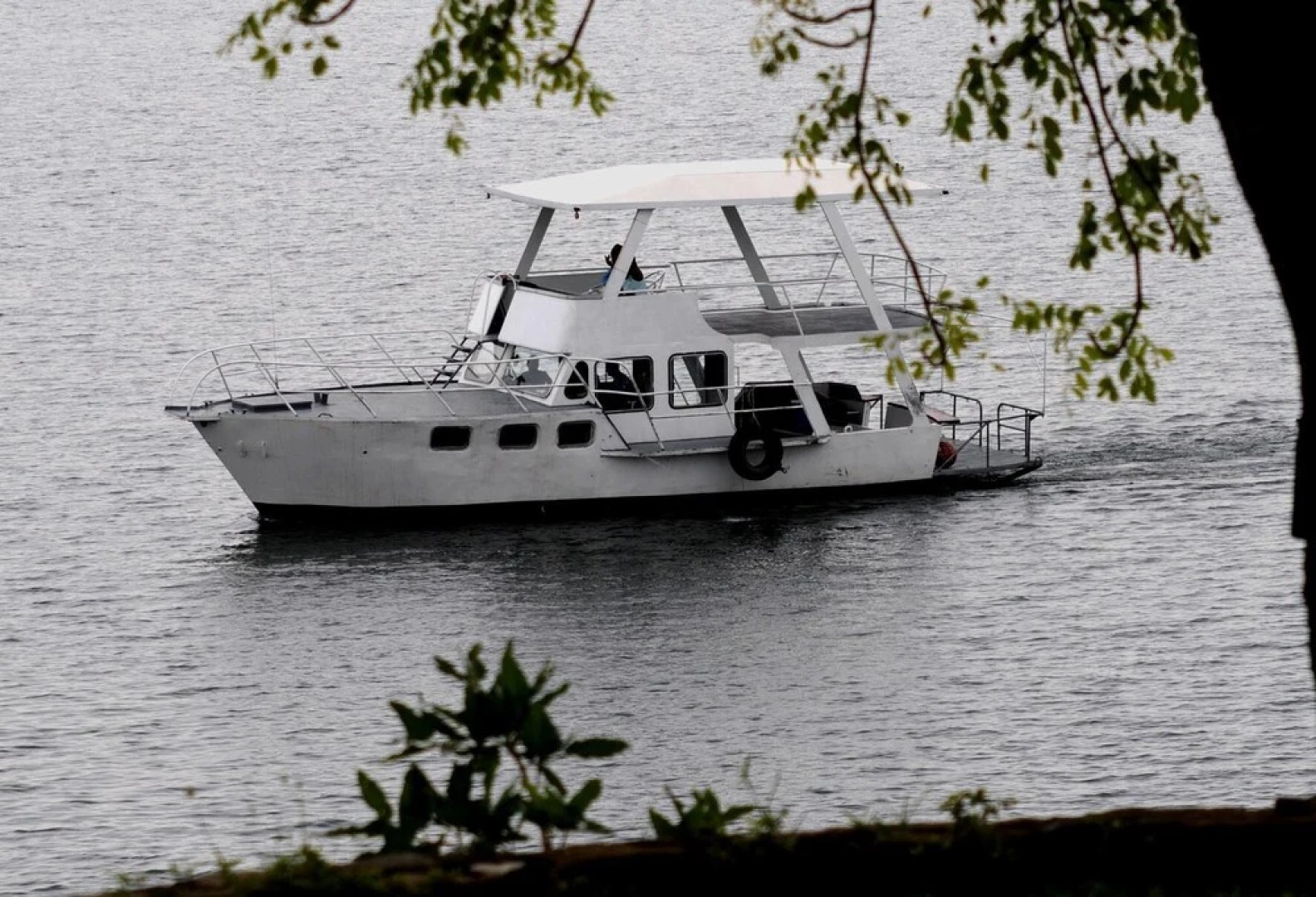 6 Bedroom Castle Siavonga min Four Guests