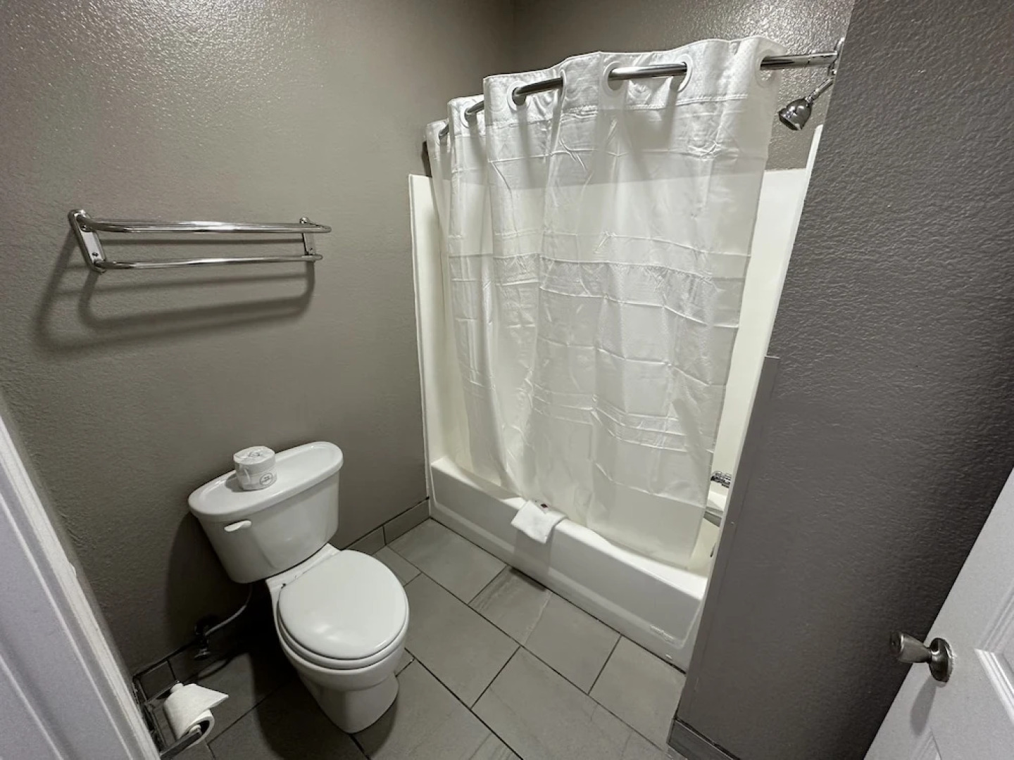 Motel 6 Alvarado, TX