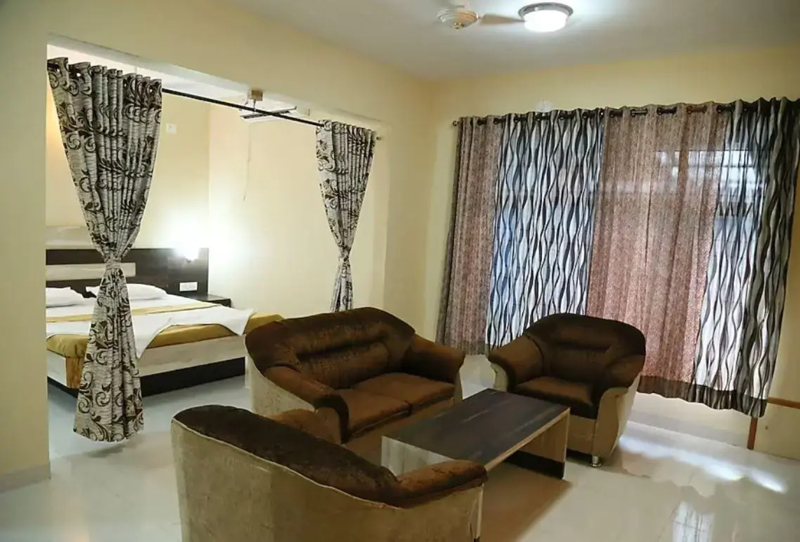 Hotel Hari Priya International