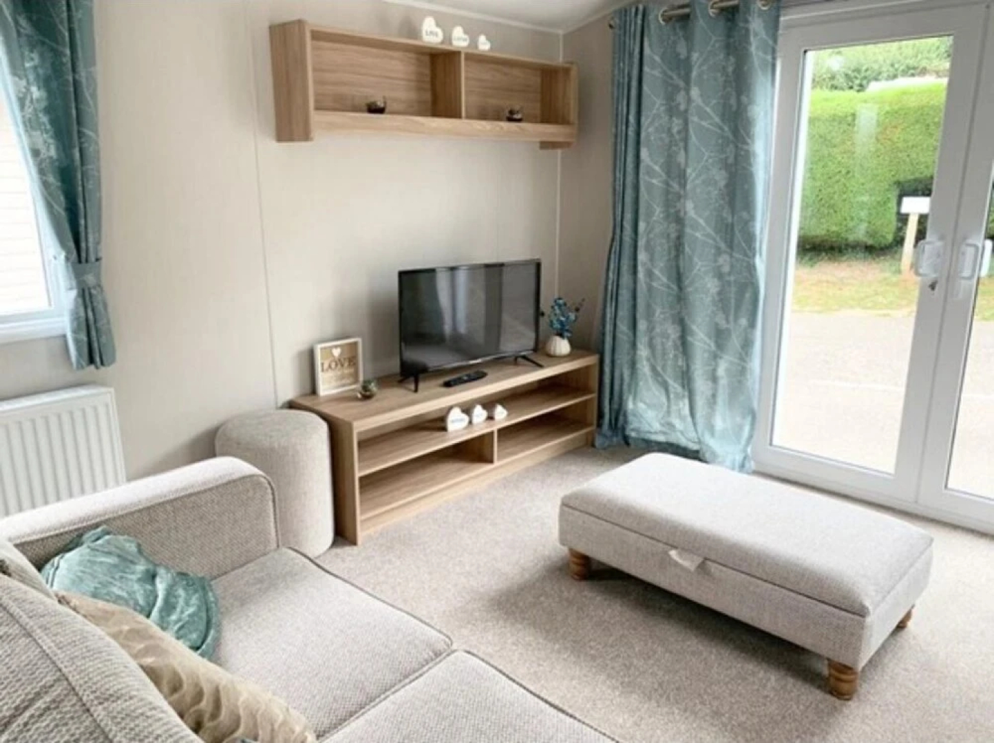 Exotic 3-bed Caravan at Newquay Holiday Park