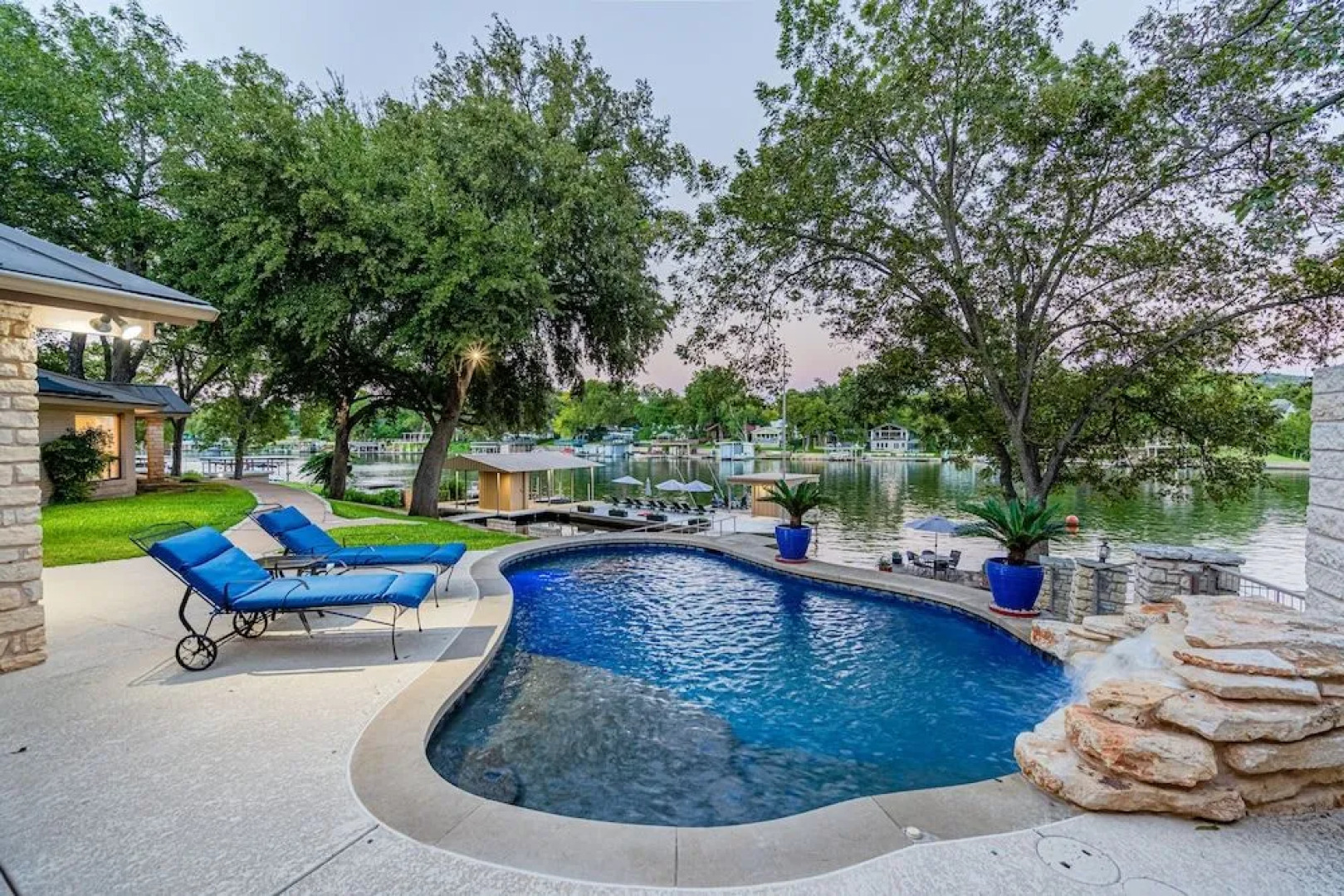 Island Paradise A Waterfront Oasis With Pool