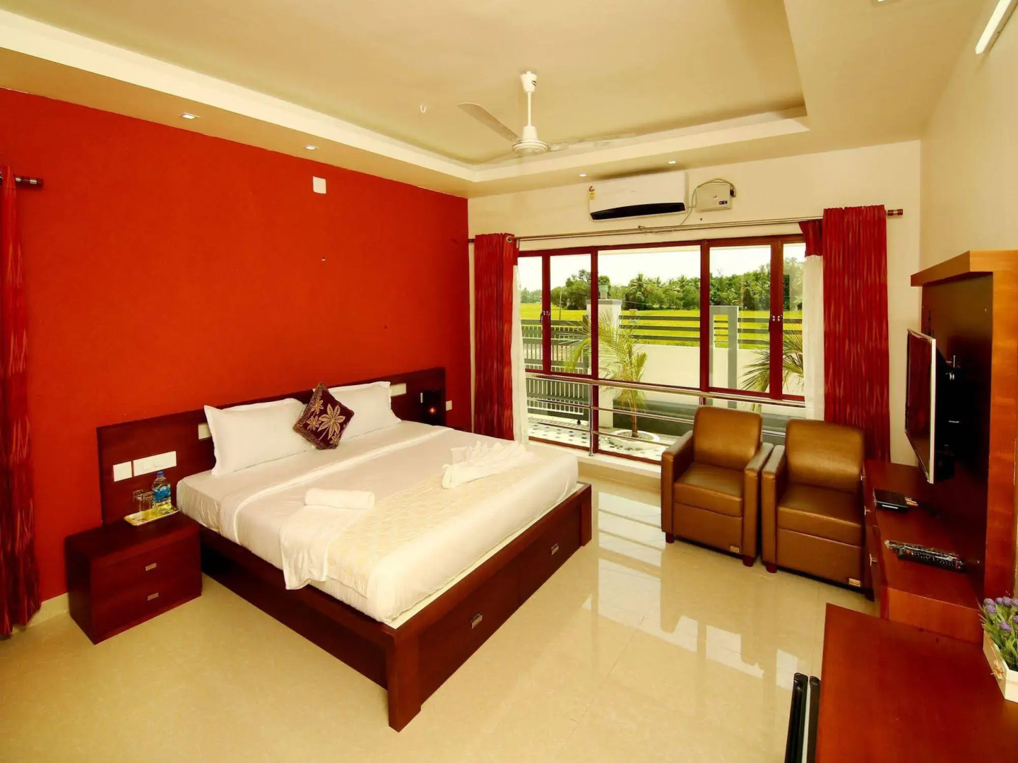 OYO 2589 Hotel Captains Cabin