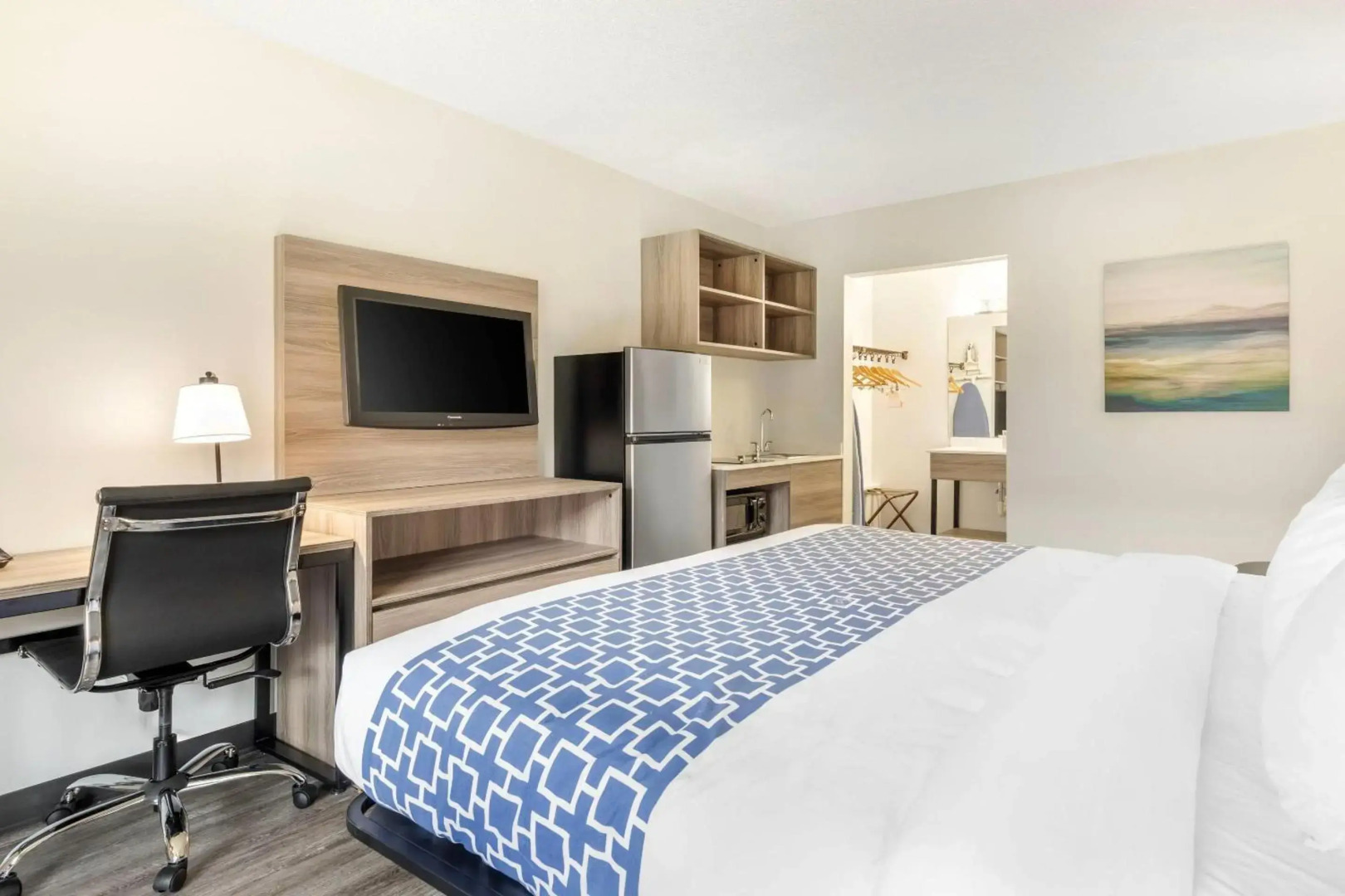 Suburban Studios Tysons Corner