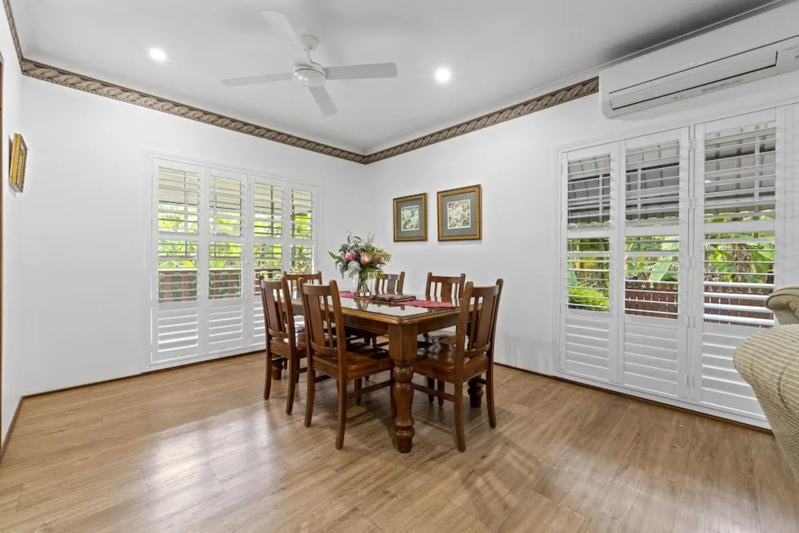 Birds 'n' Bloom Cottages