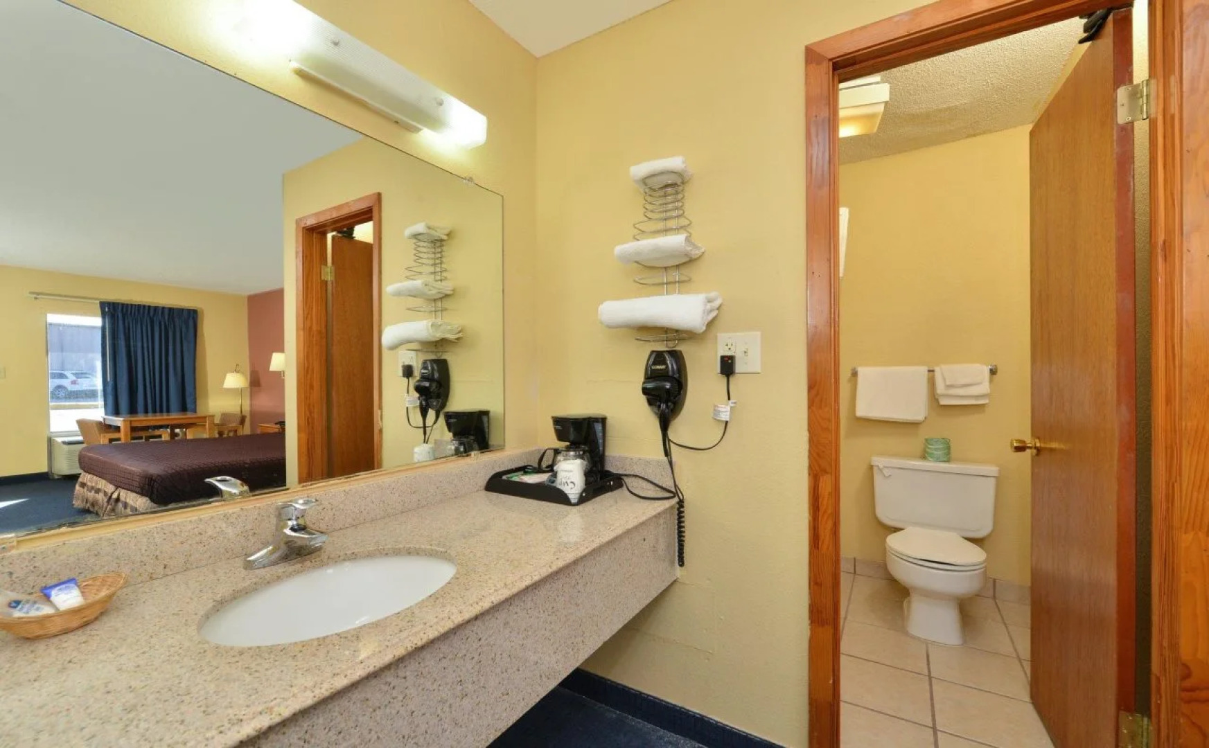 Americas Best Value Inn Indianola