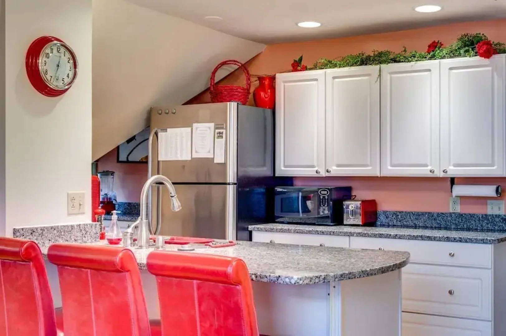 Aldine 4a 4 Bedroom Condo by Redawning