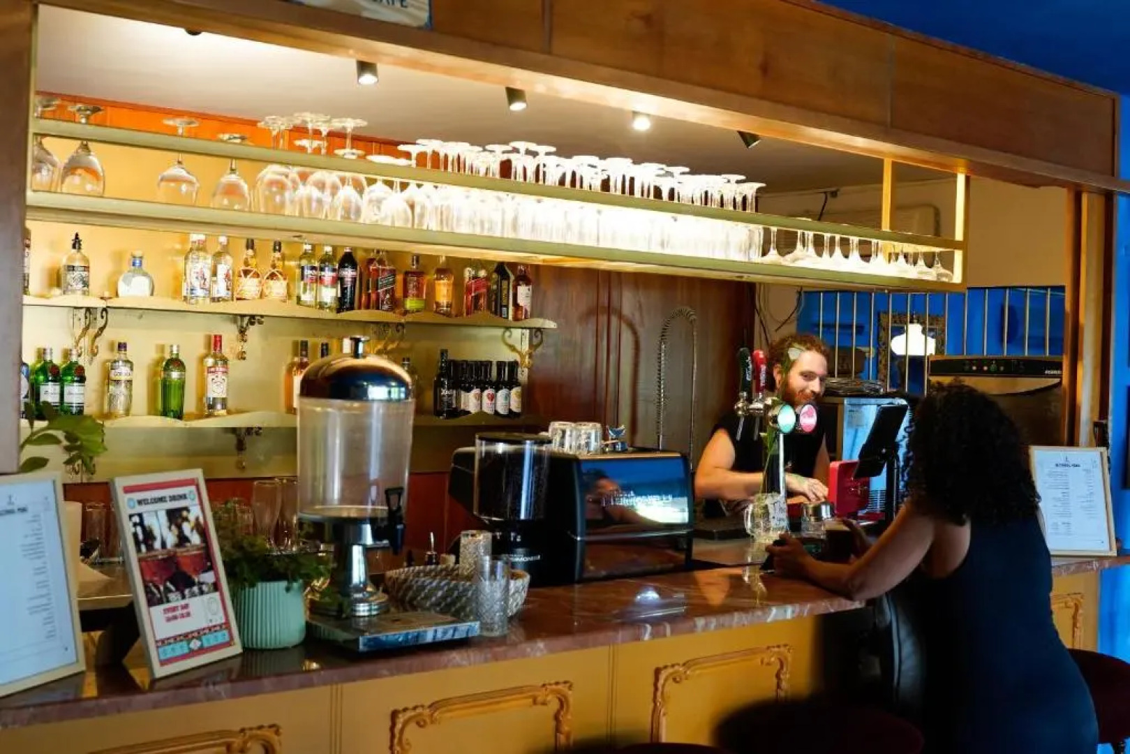 Mantur Metula by Selina