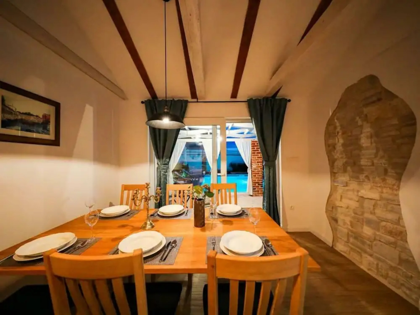 Villa With Private Pool and Terrace