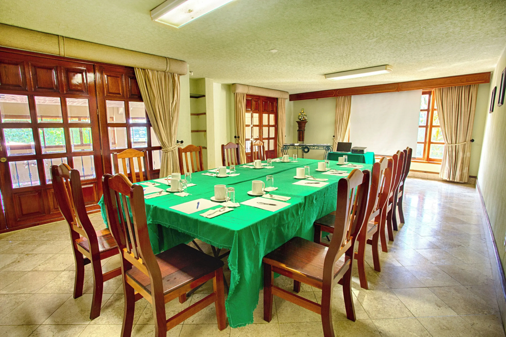 Hotel Garza Canela