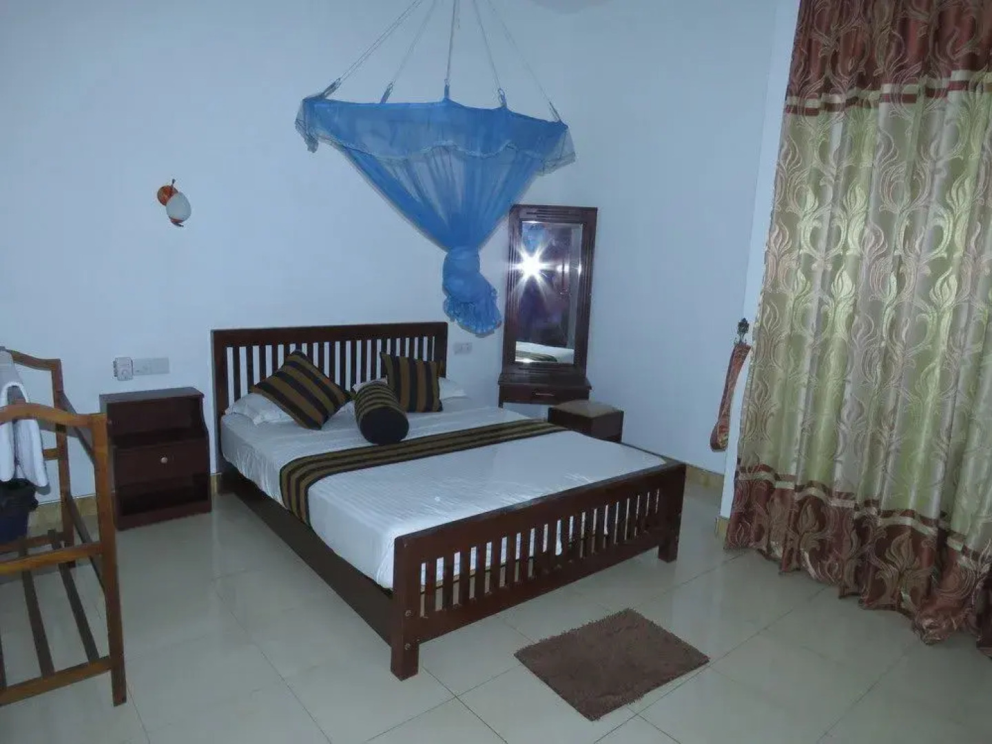 Shadow Inn Guest House Ella