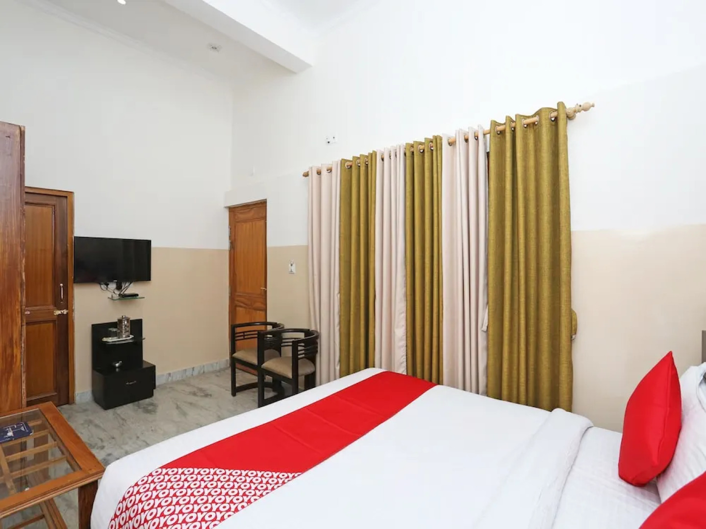 Oyo 19638 Hotel Jay Continental