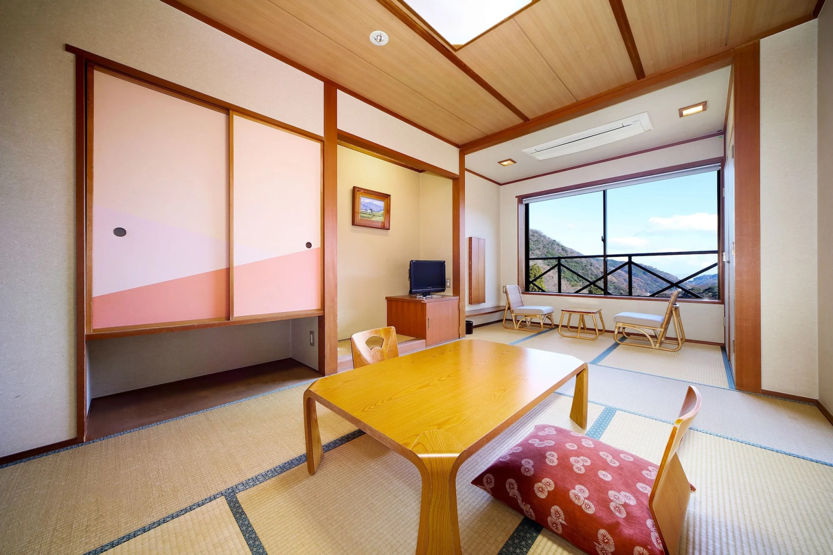 Отель Hakonenomori Okada