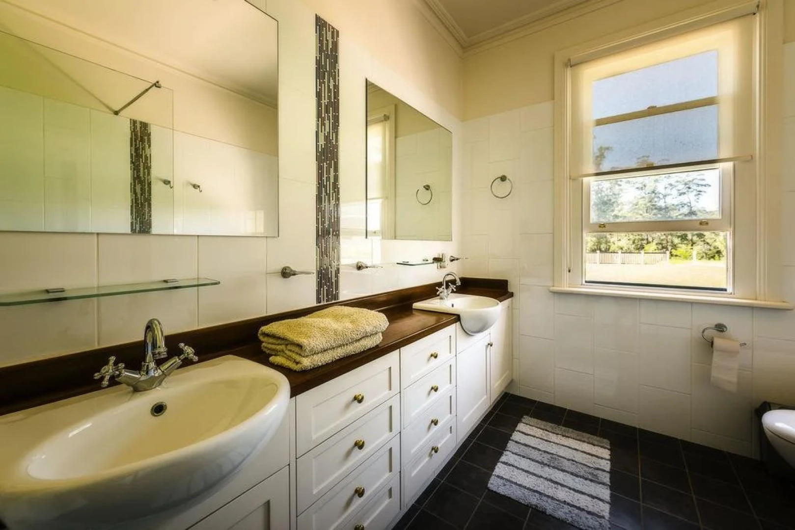 Tyrra Cottage Bed & Breakfast