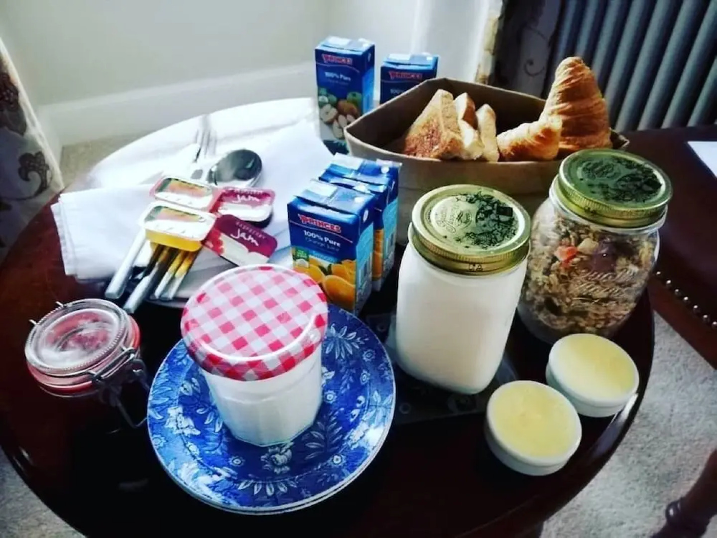 The Kirkstyle Inn & Rooms