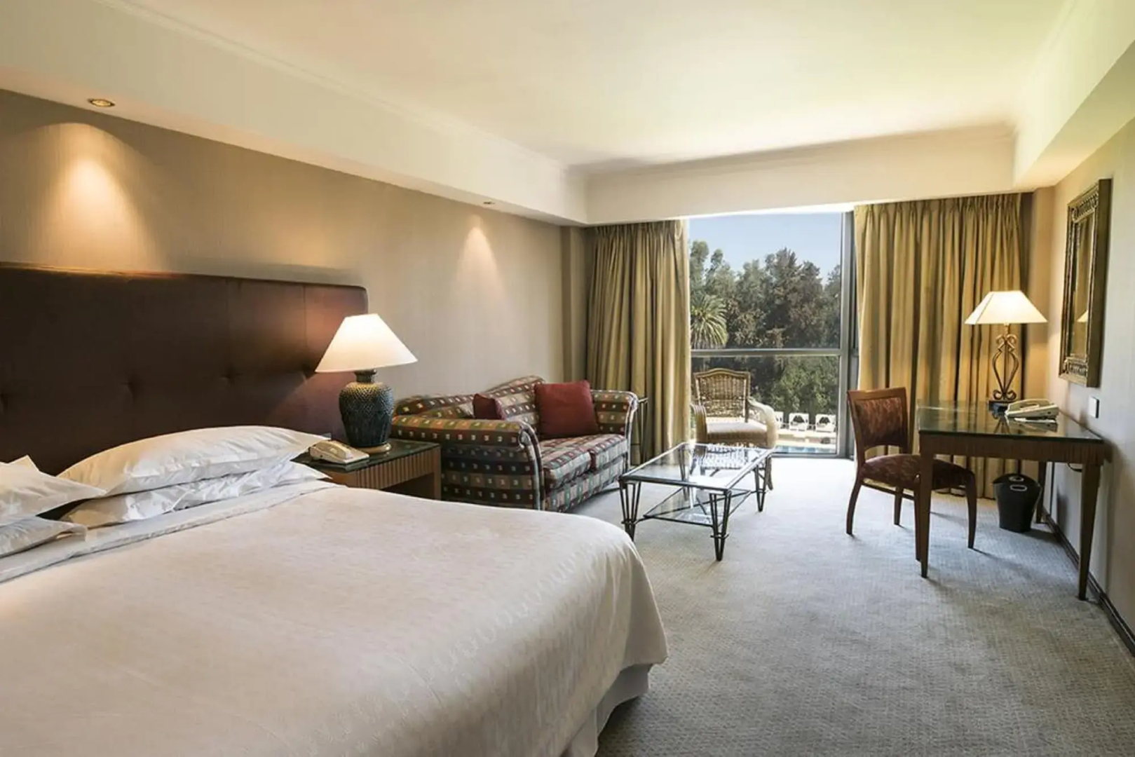 Sheraton Pilar Hotel and Convention Center