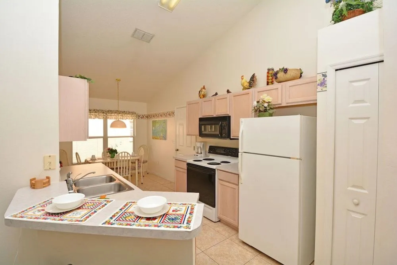 238HL Westridge Manor 3 Br villa by RedAwning