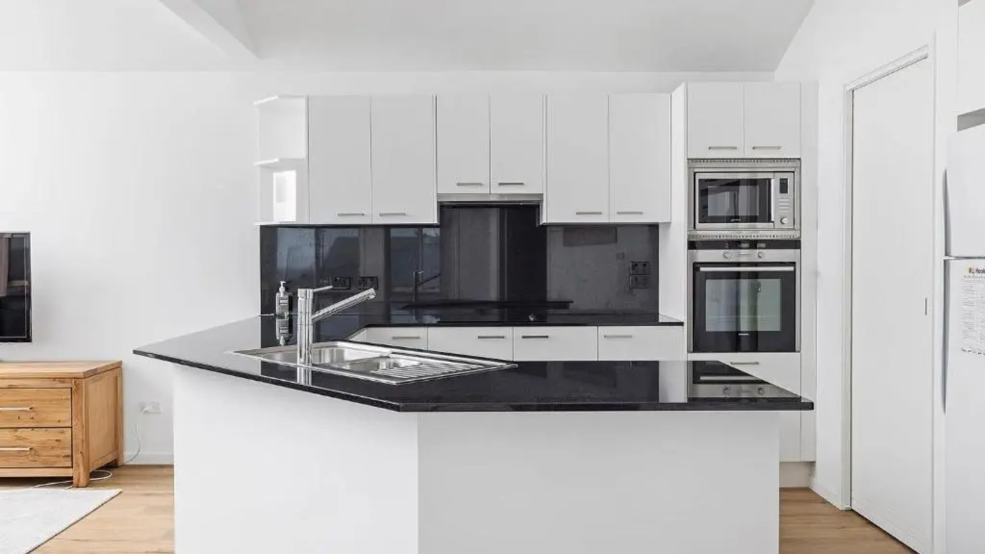 Absolute Waterfront @ Anna Bay