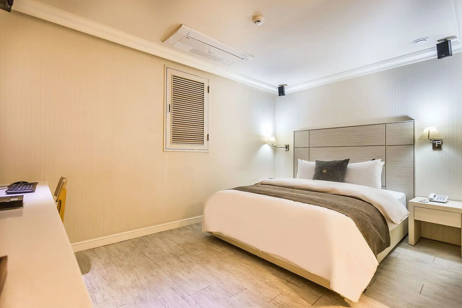 JBIS Hotel