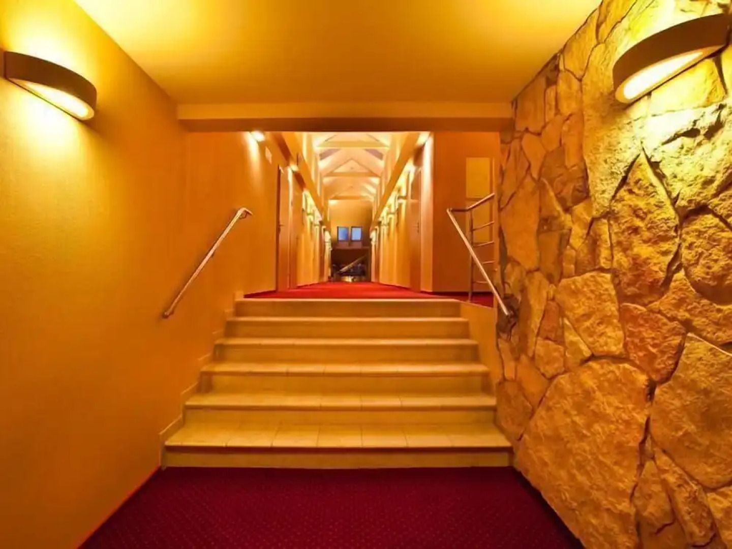 Отель Bobrowa Dolina