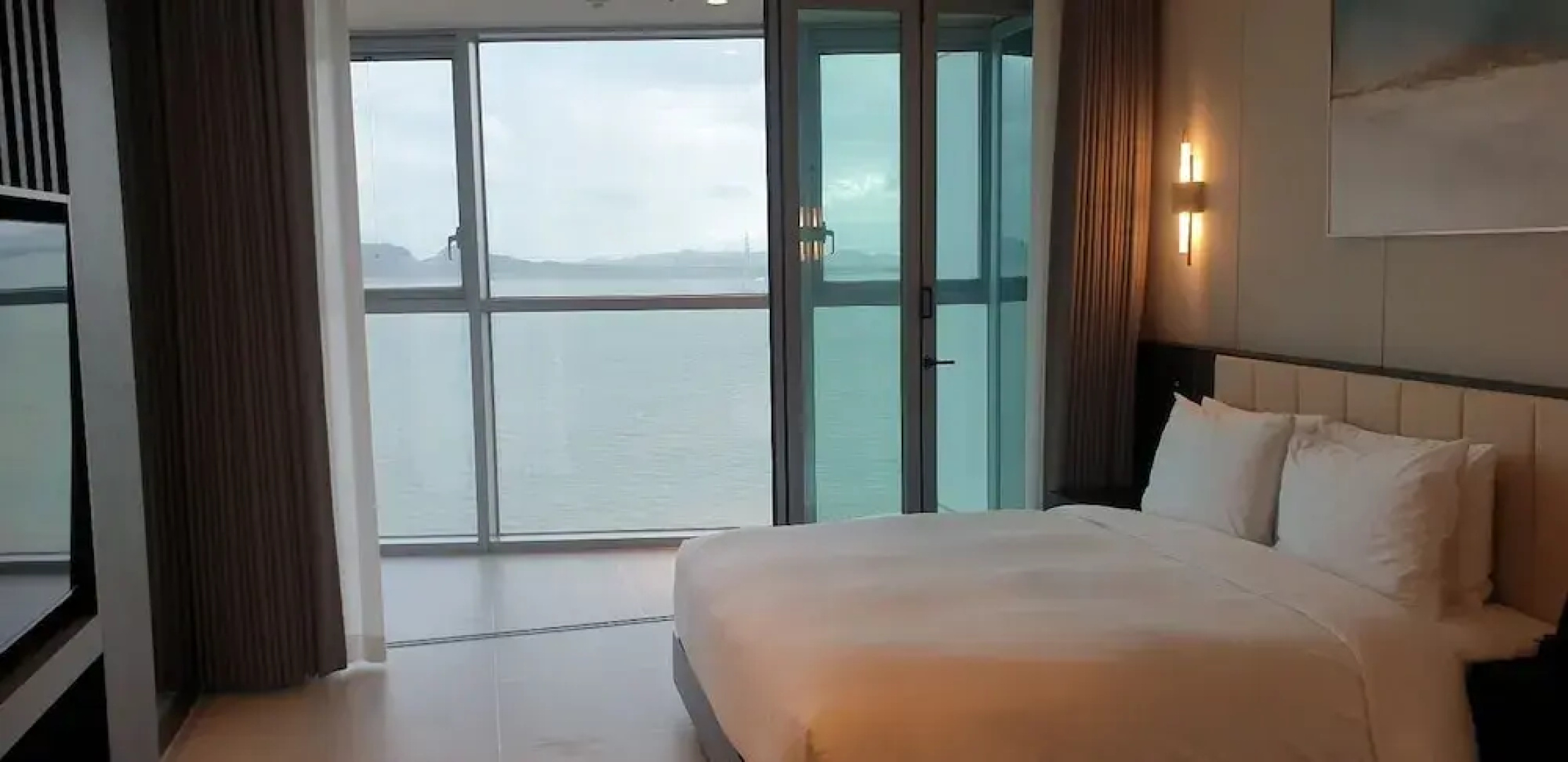 Wave M Hotel East