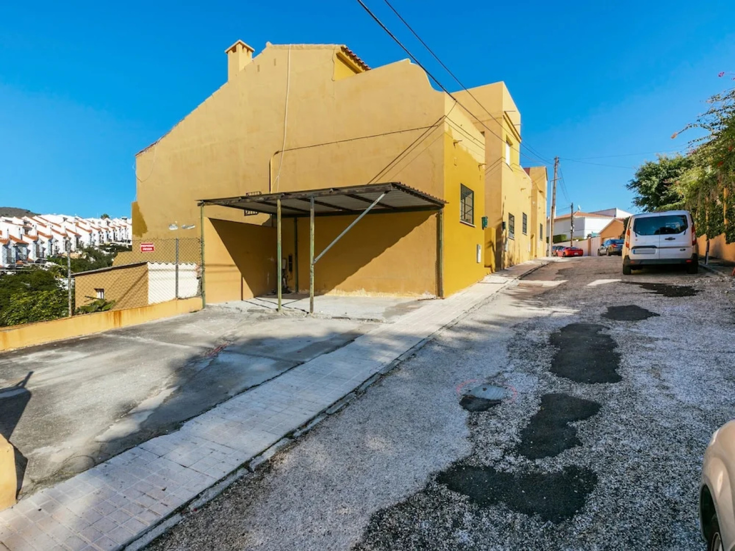 Modern Holiday Home in Benajarafe With Swimming Pool