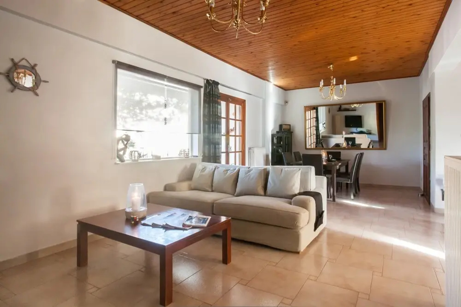 Families 2BM Flat 7'Metro Balcony