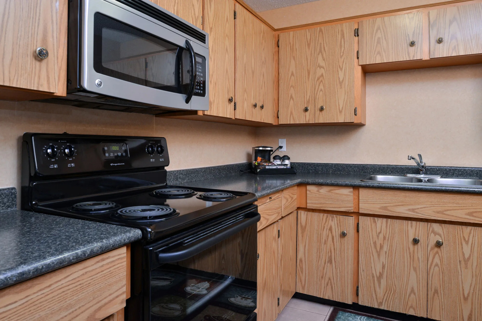 Best Western Plus Regency Inn & Conference Centre