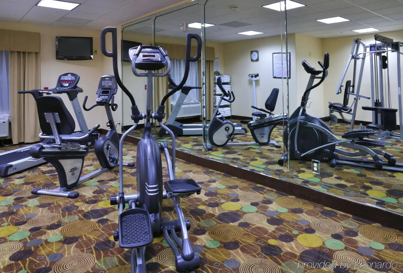 Holiday Inn Express & Suites Sealy by IHG