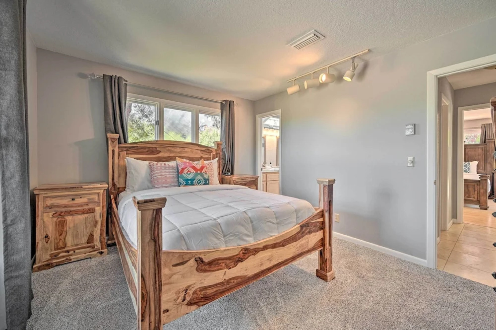 4 Mi to Main Street: Spacious Sedona Home