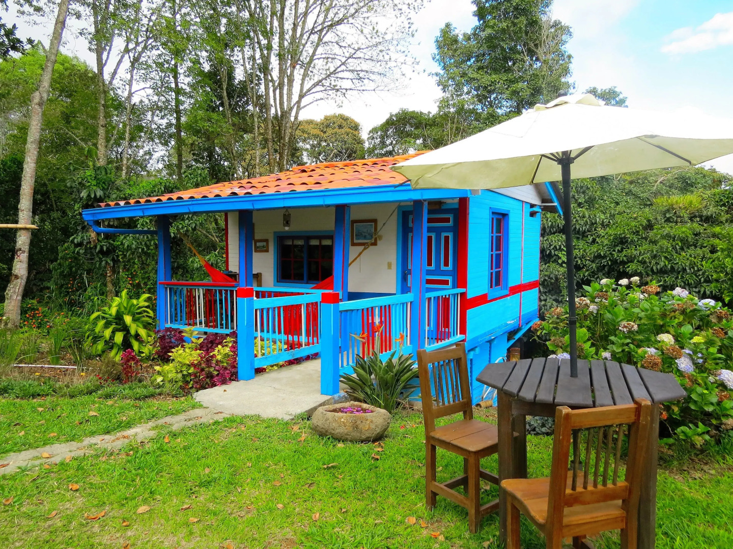 Cabañas y Flores Finca Hotel