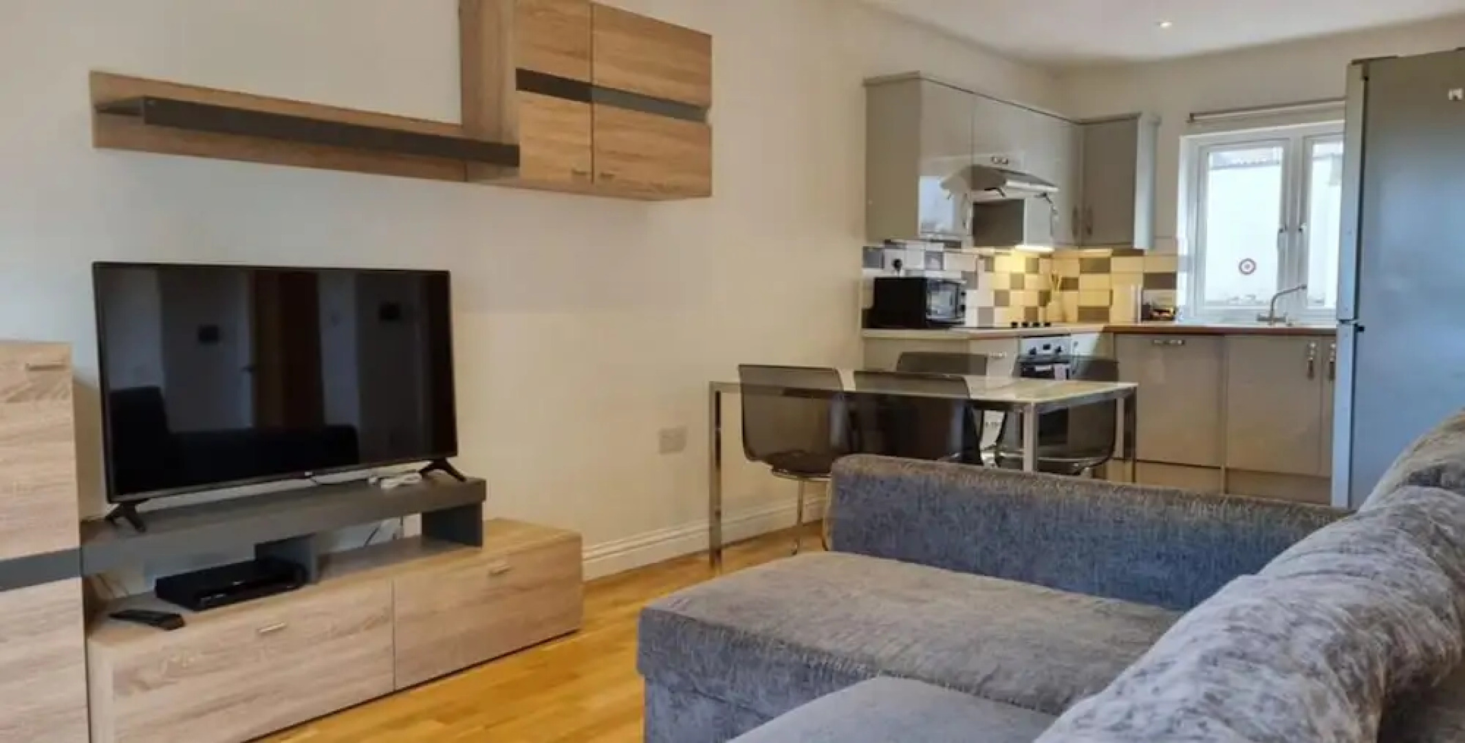 Cliffe House by Kasar Stays