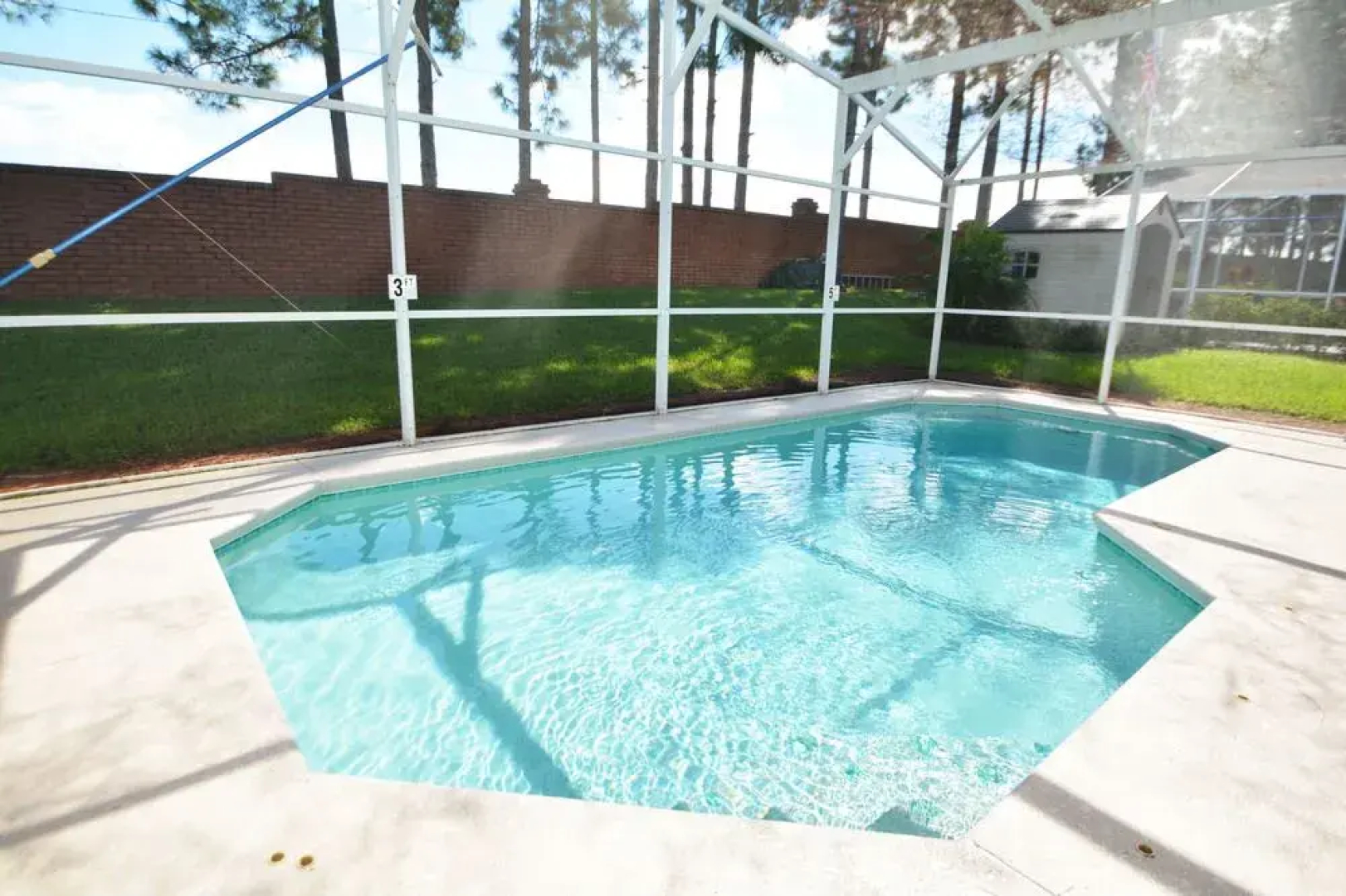210PD Pine Top 4 Br home by RedAwning