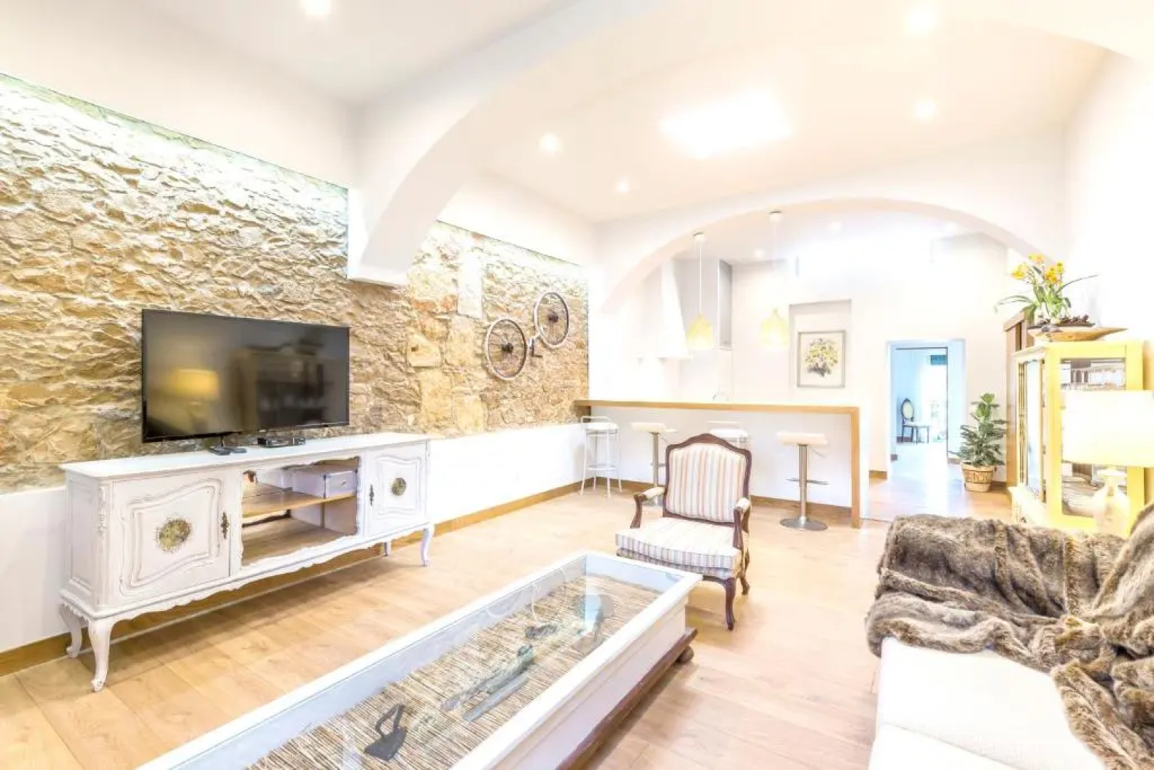 Villa with 3 bedrooms in Quelfes with wonderful sea view shared pool enclosed garden 4 km from the beach