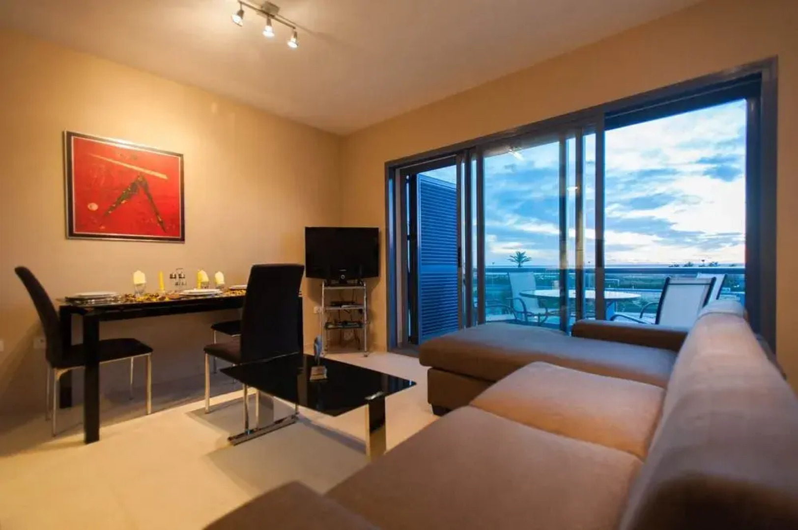 Livingtarifa - Techos Azules