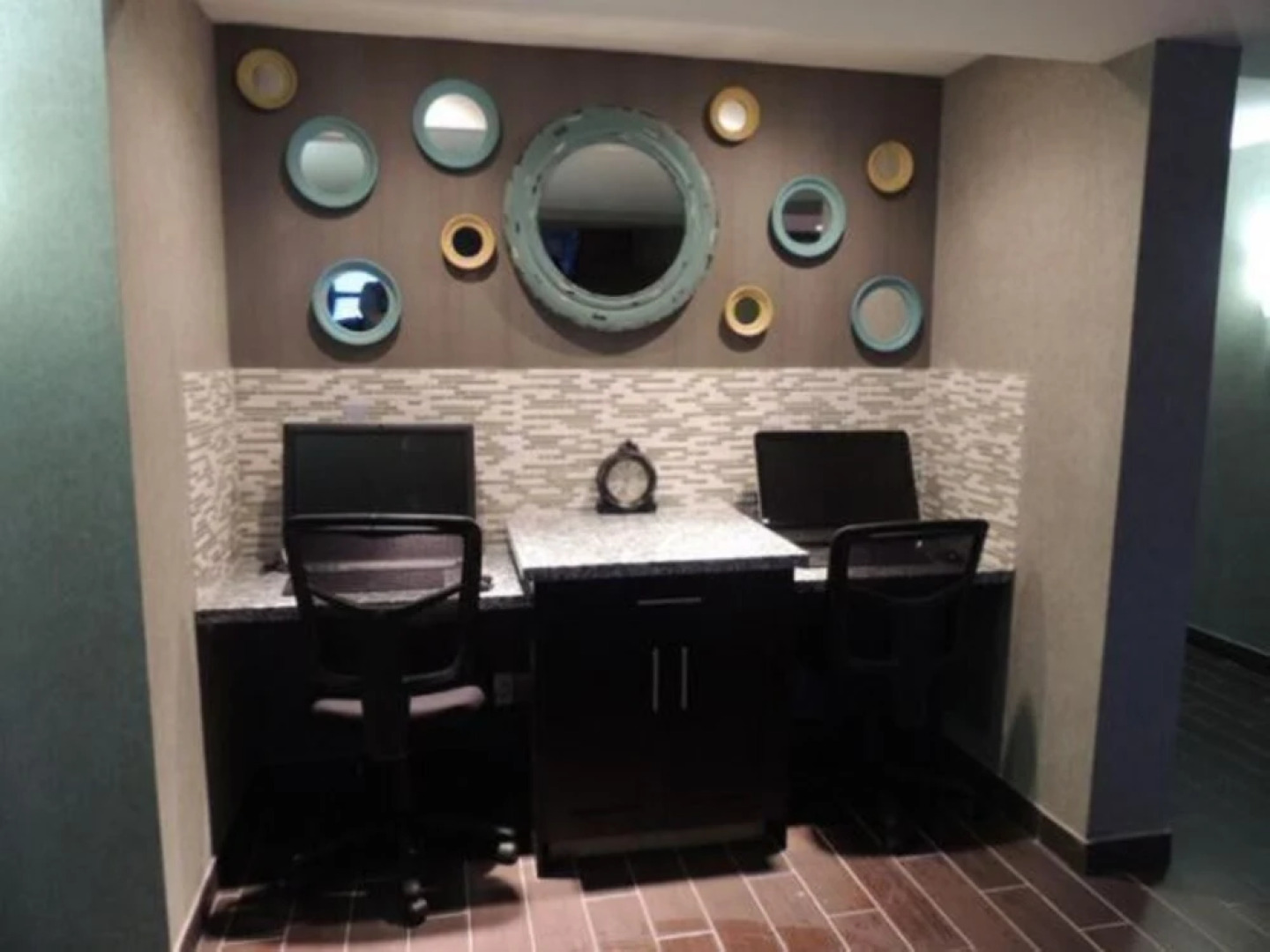 Redvers Western Star Inn & Suites