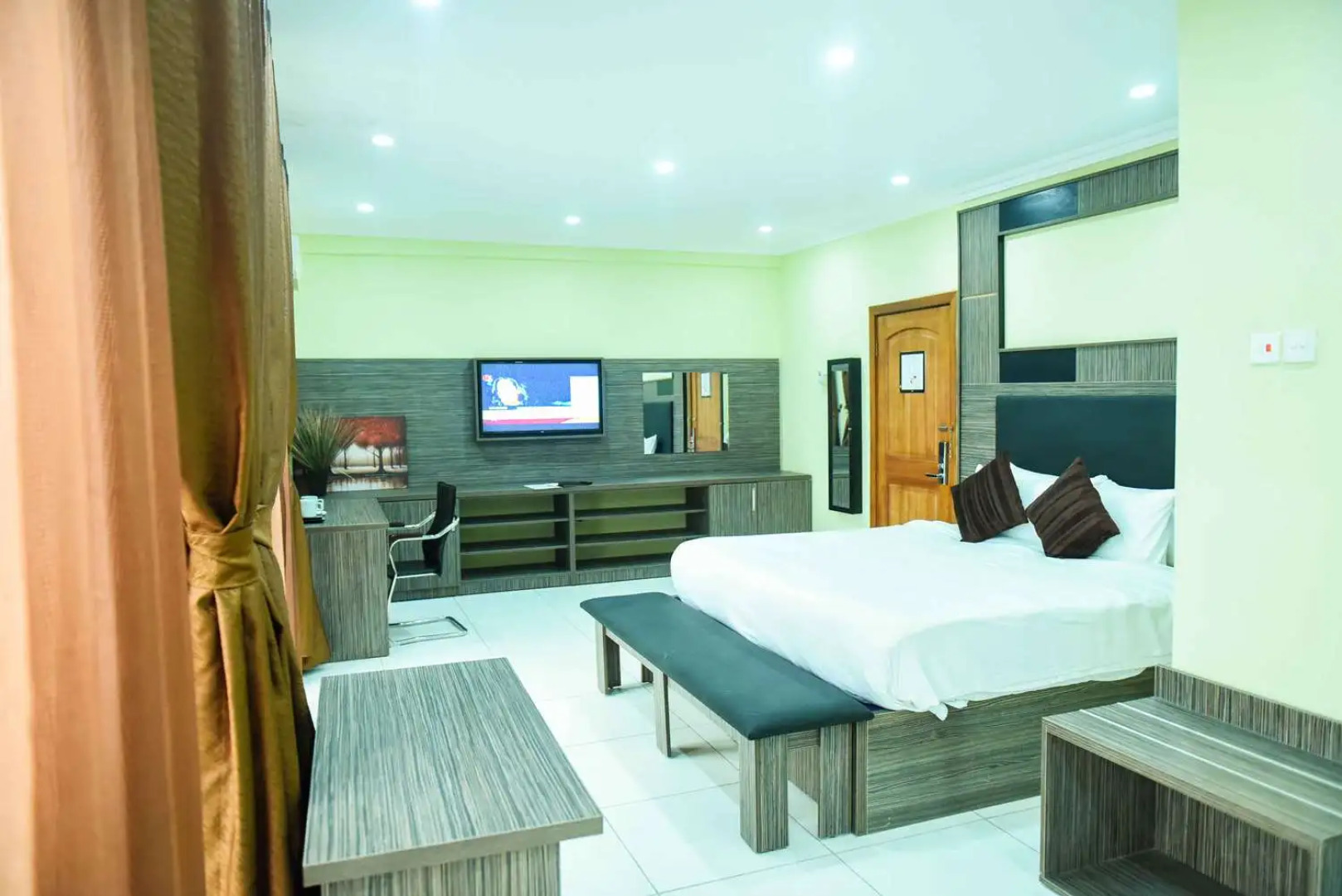 Best Western Plus Mydas Hotel