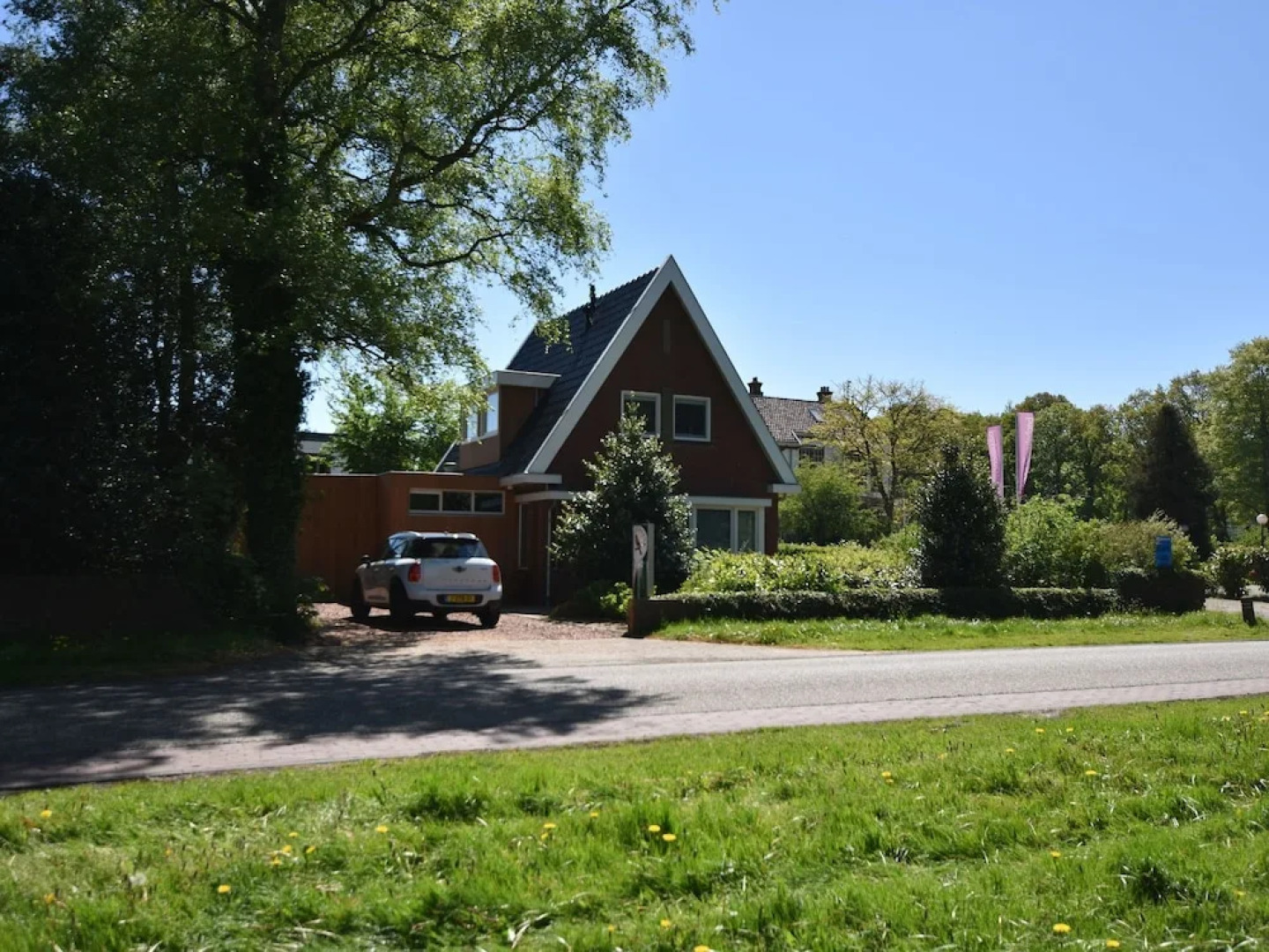 Detached Holiday Home Within Walking Distance of the Ijsselmeer & Rijsterbos